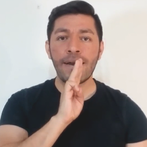Se coloca una letra m sobre la barba,
                        tocándola con el dorso de los dedos, y la
                        golpea ligeramente.