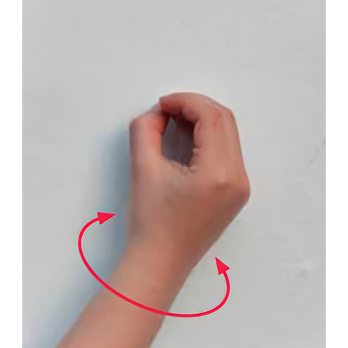 Se hace una letra o, y se rota la muñeca a los
                        lados.